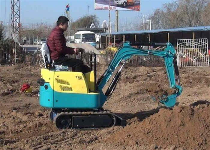 小型挖掘機(jī)使用口碑 小型挖掘機(jī)使用口碑